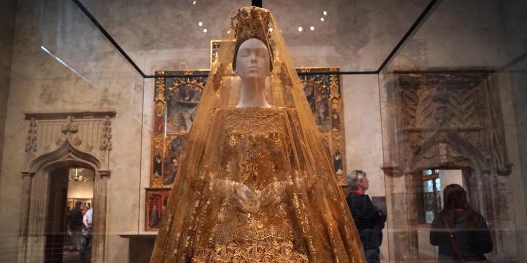 Heavenly Bodies Is the Most-Visited Exhibition in Met Museum History | News & Analysis