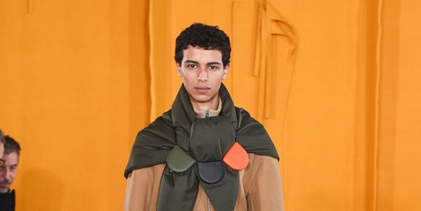 A Languid and Languorous Feeling at Loewe | Fashion Show Review, Menswear – Autumn 2019