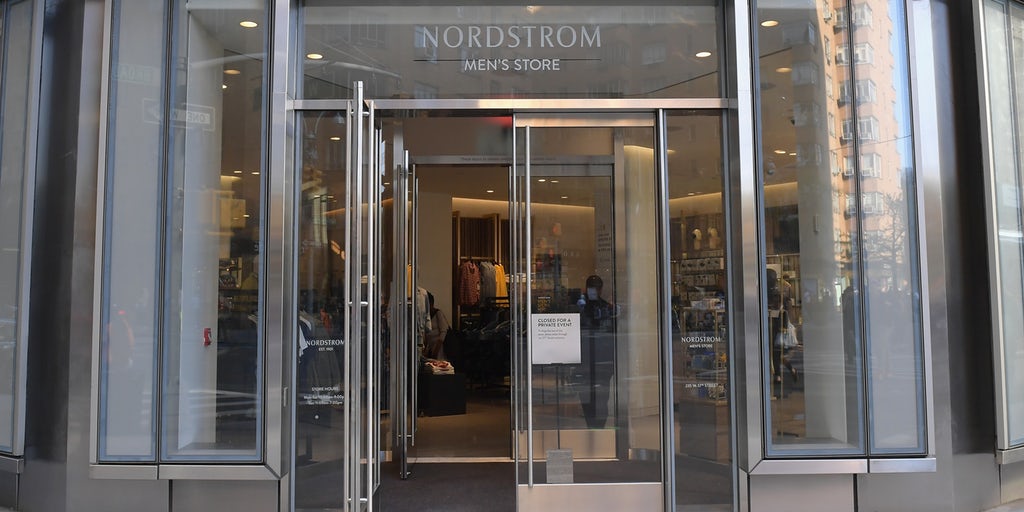 Nordstrom Quarterly Revenue Drops | News & Analysis