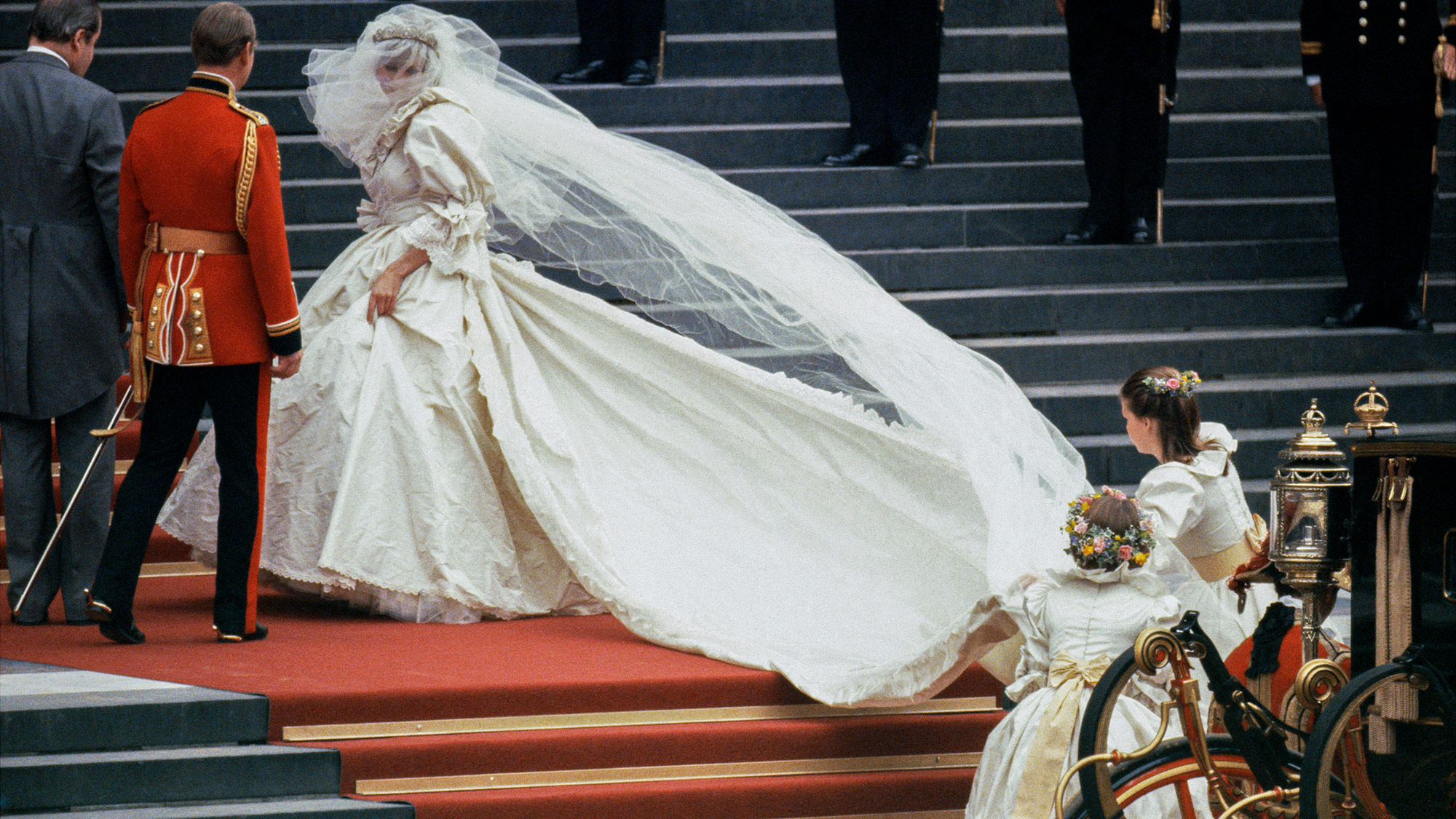 Princess Diana had a secret umbrella made to match her wedding dress