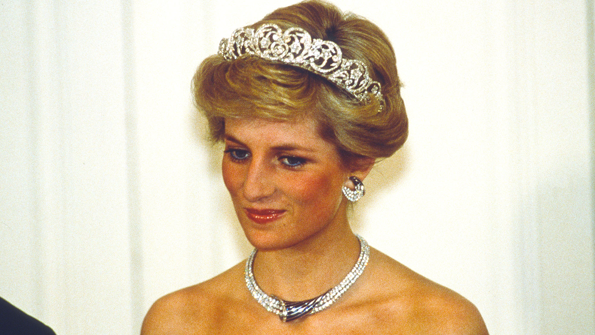 Princess Diana’s tiara hack is genius