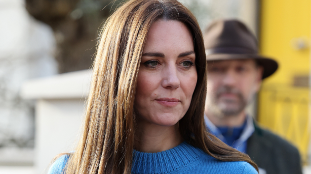 Kate Middleton just wore a bright blue outfit to show her support for Ukraine